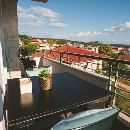 Meteora 360 By Meteora Residencies 칼람파카